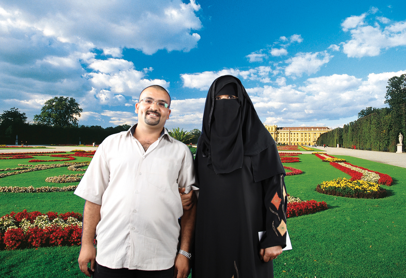 Arabische Touristen vor Wiener Kulisse