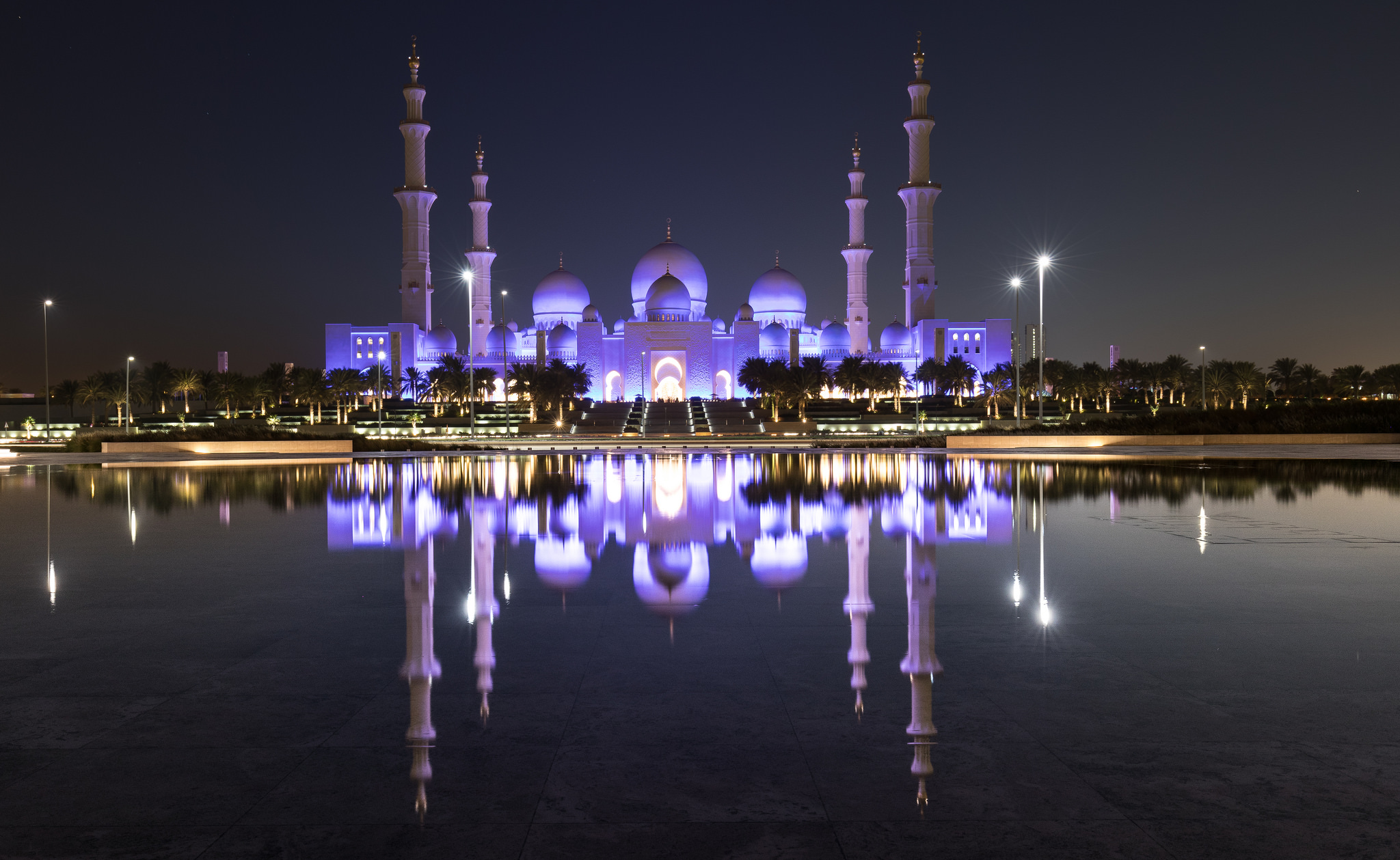Mosche von Abu Dhabi, neben Dubai eines von sieben Emiraten